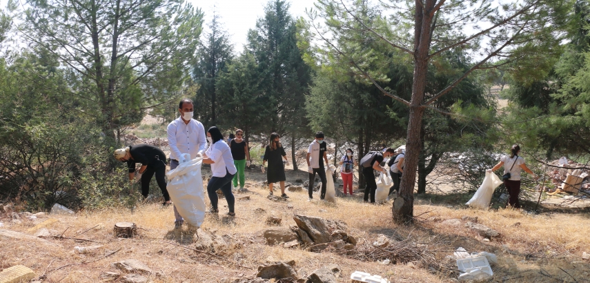TTO gönüllü ekipleri ormandaki çöpleri topladı